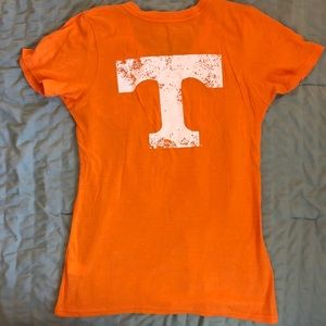NWOT Tennessee Volunteers V-neck Tee XL
